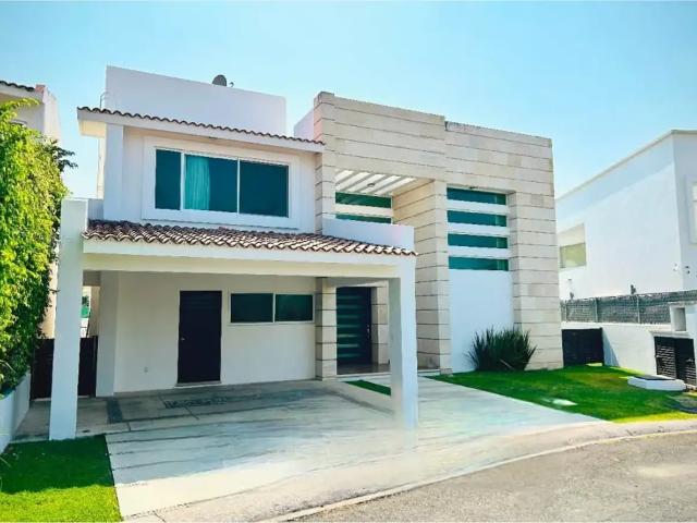 Casa en venta en Lomas de Cocoyoc, Atlatlahucan, Morelos