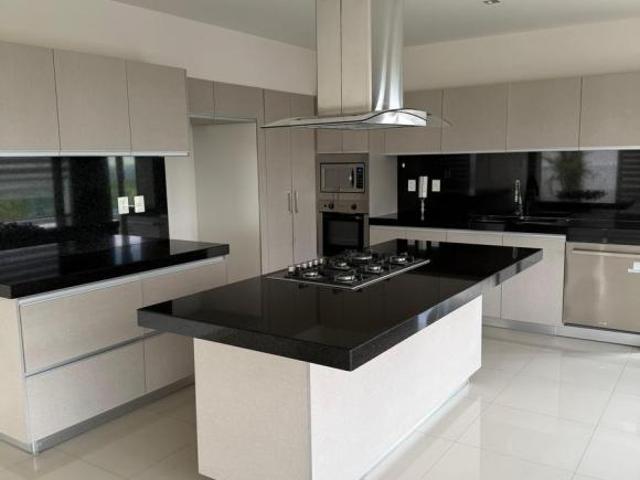 CASA EN VENTA EN LOMAS DE GRAN JARDÌN
