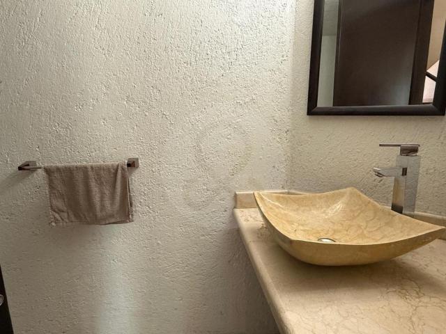 CASA EN VENTA EN LOMAS DE LA HERRADURA
