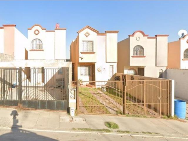Casa en venta en Lomas de la Presa, Tijuana, Baja California