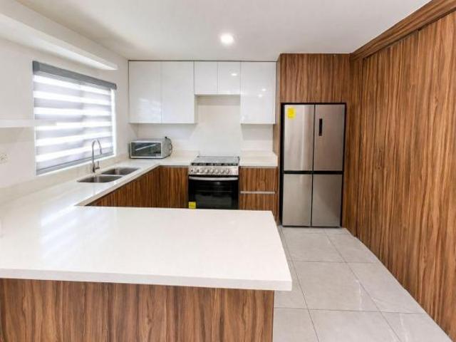Casa en VENTA en LOMAS de La PRESA, Tijuana, equipada y lista para habitar