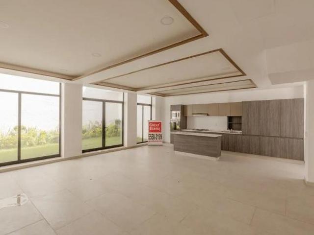 Casa en venta en Lomas de Las Aguilas