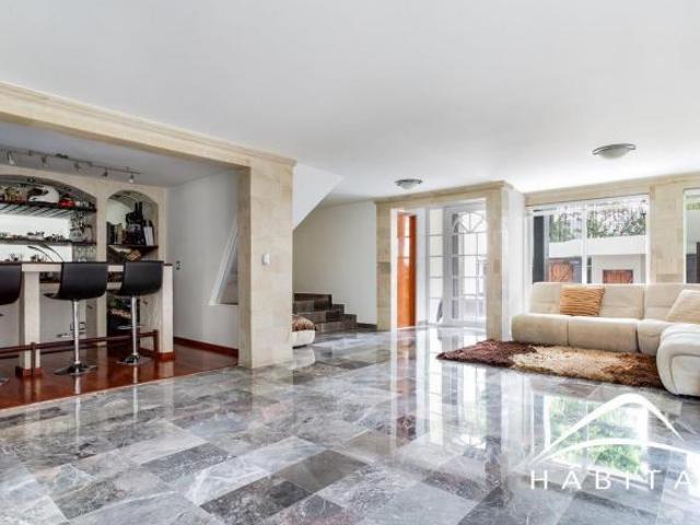 Casa en venta en LOMAS DE LAS ÁGUILAS