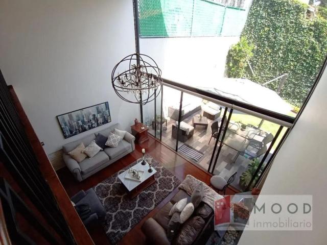 VENTA DE CASA PRECIOSA E ILUMINADA