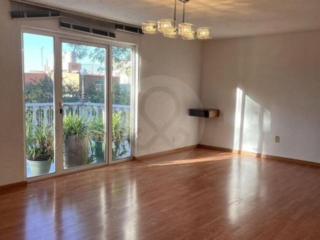 Casa en venta en Lomas de las Palmas