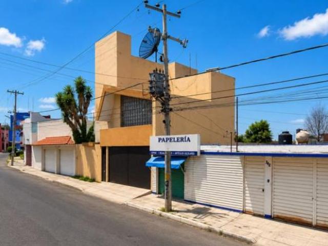 CASA EN VENTA EN LOMAS DE LORETO PUEBLA DEBAJO DEL VALOR COMERCIAL
