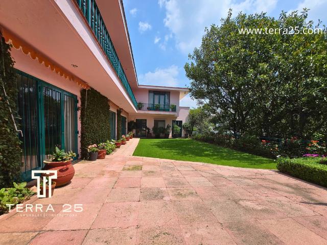CASA EN VENTA EN LOMAS DE REFORMA