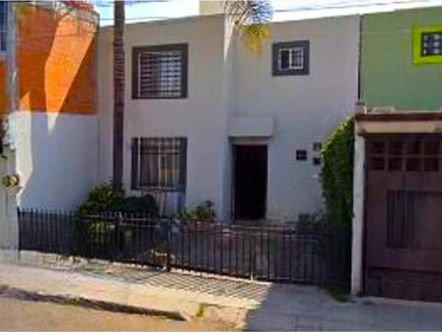 Casa en venta en Lomas de San Pedrito Sección Portales, Querétaro, Querétaro