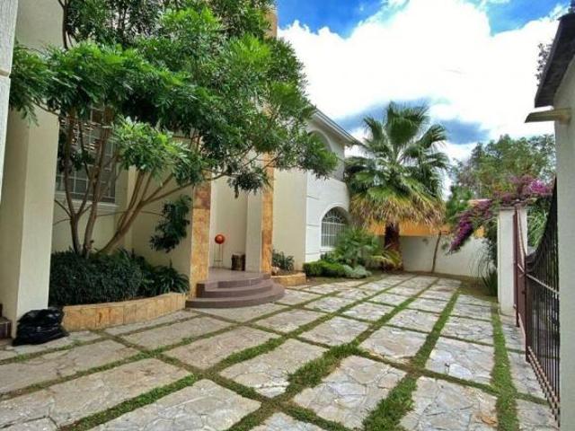 Casa en Venta en Lomas de Santa Anita, Jalisco
