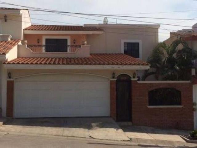 Casa en venta en Lomas de Santa Elena, Colima, Colima