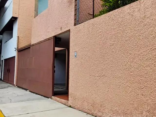 Casa en venta en Lomas de Tarango, Álvaro Obregón, Ciudad de México