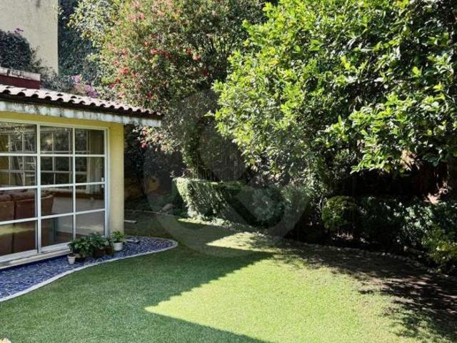 Casa en venta en Lomas de Tecamachalco
