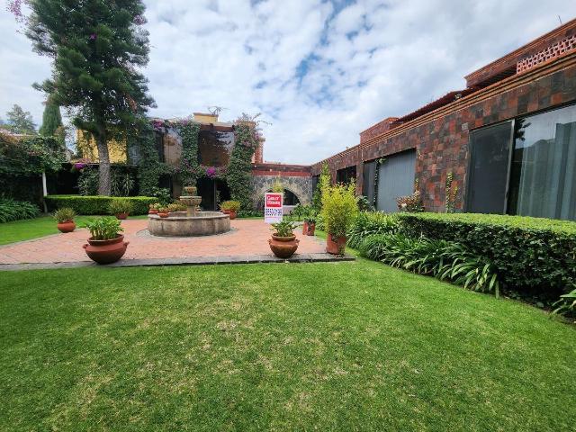 Casa en venta en Lomas de Tecamachalco, Naucalpan de Juárez, México