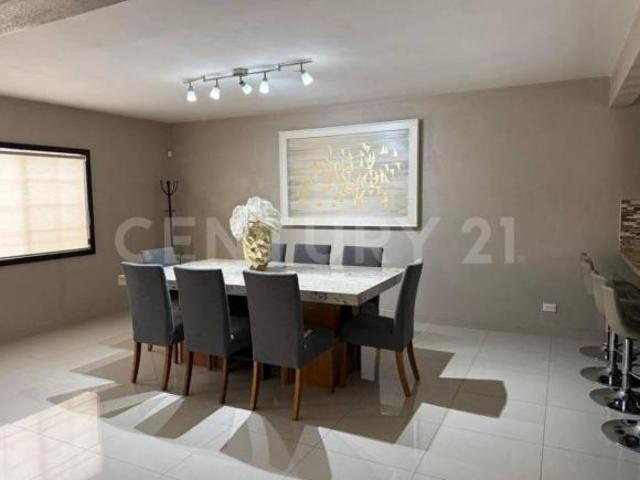 CASA EN VENTA EN LOMAS DE VALLE VERDE, ENSENADA B.C