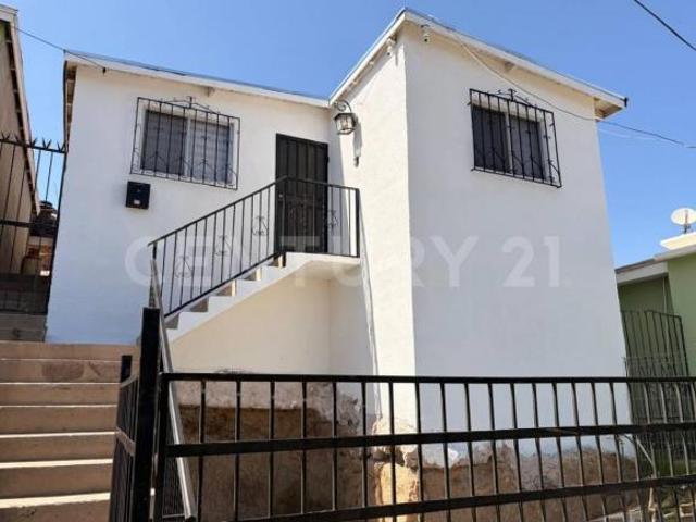 CASA EN VENTA EN LOMAS DE VALLE VERDE ENSENADA B.C