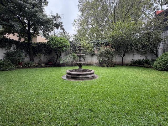 Casa en venta en Lomas de Vista Hermosa 4 Rec?maras