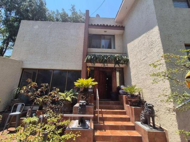 CASA EN VENTA, EN LOMAS DEL VALLE