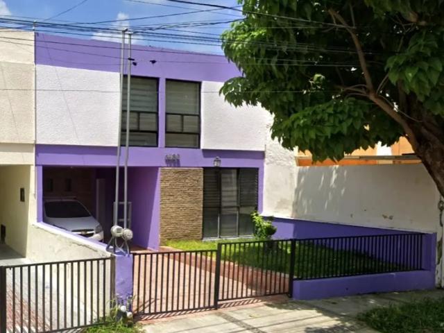 CASA EN VENTA EN LOMAS DEL COUNTRY GUADALAJARA