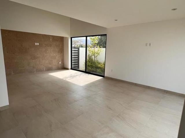 CASA EN VENTA EN LOMAS DEL MOLINO IV