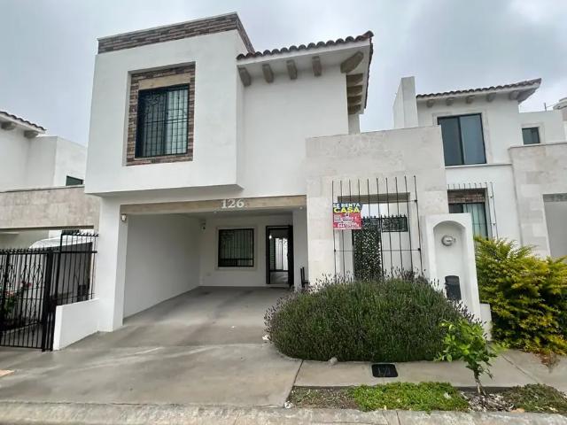CASA EN VENTA EN LOMAS DEL MORILLO AL SUR DE SALTILLO