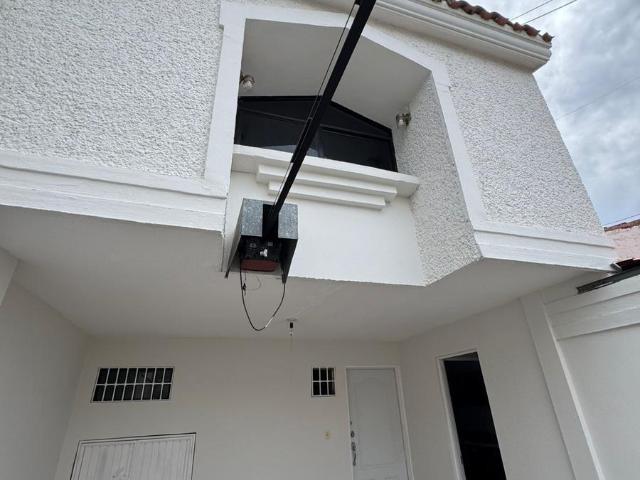 CASA EN VENTA EN LOMAS DEL SOL