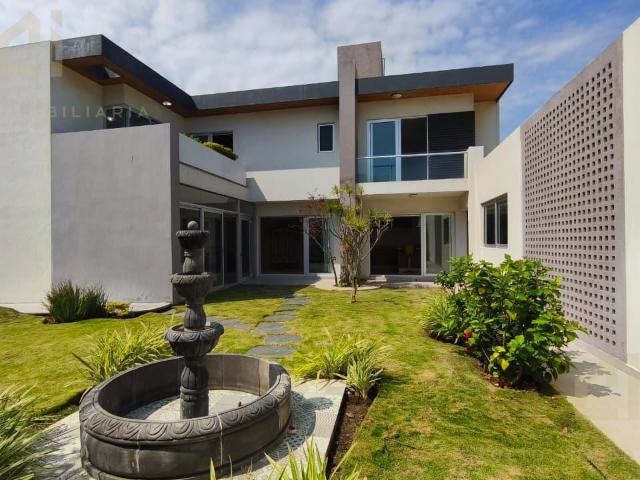 CASA EN VENTA EN LOMAS DIAMANTE, BOCA DEL R?O, CON 4 REC?MARAS Y TERRAZA
