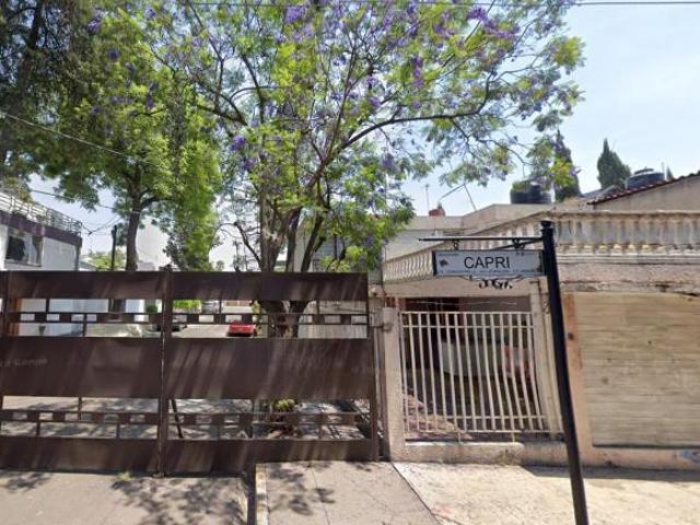 CASA EN VENTA EN LOMAS ESRELLA IZTAPALAPA