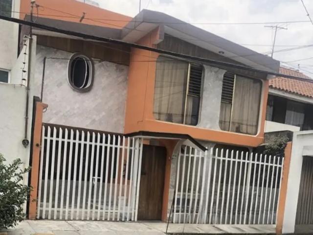 Casa en venta en Lomas Estrella, Iztapalapa, Ciudad de México