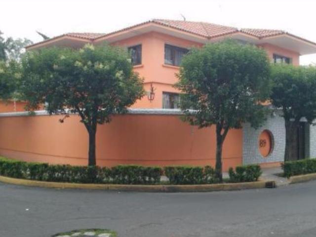 Casa en venta en Lomas Estrella, Iztapalapa, Ciudad de México
