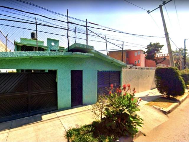 Casa en venta en Lomas Estrella, Iztapalapa, Ciudad de México