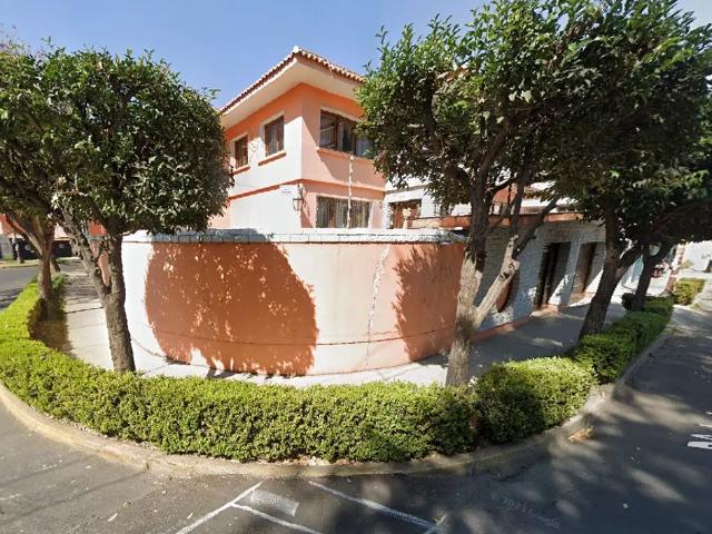 Casa en venta en Lomas Estrella, Iztapalapa, Ciudad de México