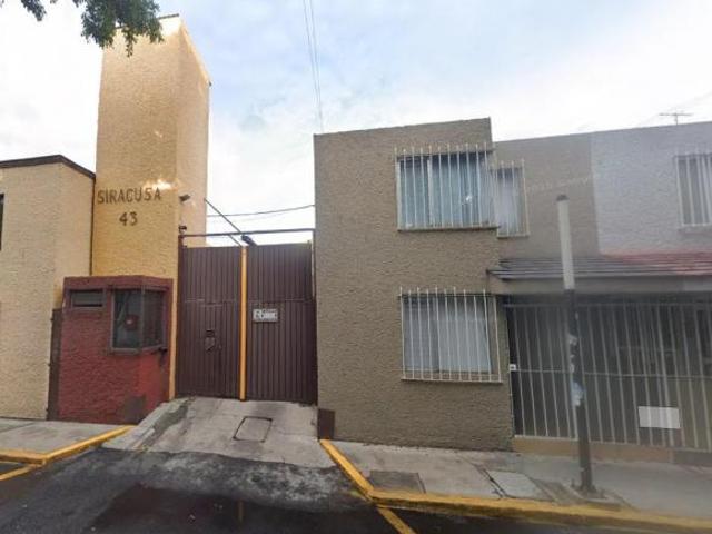 Casa en venta en Lomas Estrella 2a sec, Iztapalapa