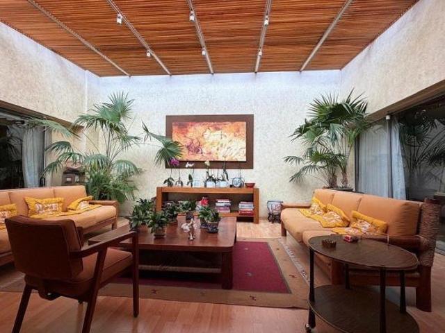 Casa en venta en Lomas Hipódromo