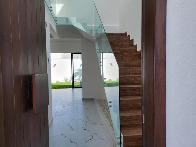 Casa en VENTA en Lomas Residencial con 3 rec?maras y sala de TV, en la Riviera Veracruzana