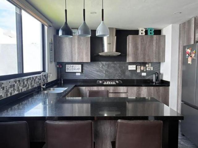 CASA EN VENTA EN LOMAS SEMINUEVA PARQUE ANAHUAC