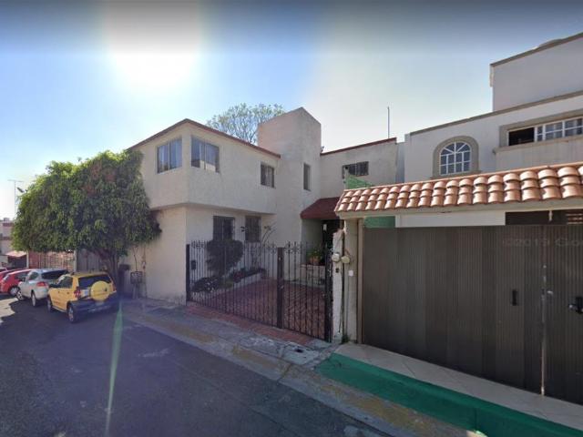 Casa en venta en Lomas Verdes 4a Sección, Naucalpan de Juárez, México
