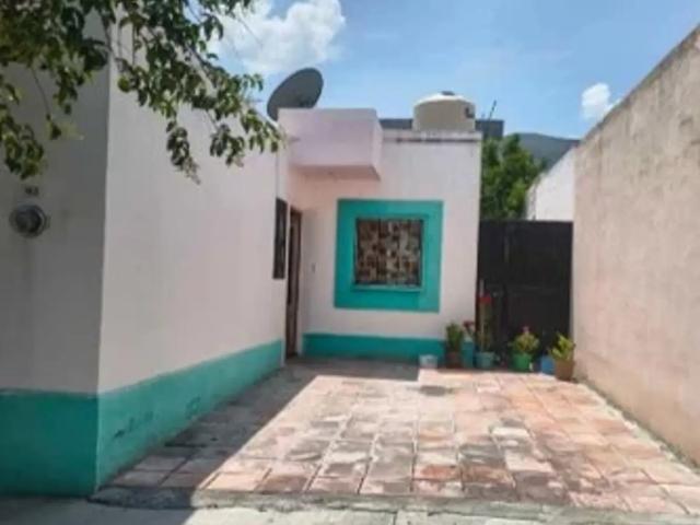 Casa en venta en Lomas Verdes, Saltillo, ubicación ideal cerca del Parque Solidaridad