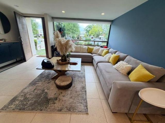 CASA EN VENTA EN LOMAS VIRREYES, MODELO MADEIRA, CALIMAYA, A UNOS MINUTOS DE METEPEC