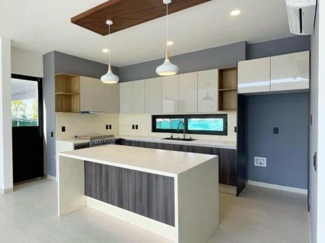 CASA EN VENTA EN LOS TIGRES, NUEVO VALLARTA