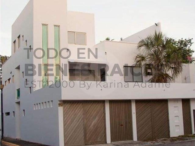 CASA EN VENTA EN LOS ALMENDROS, PLAYA DEL CARMEN