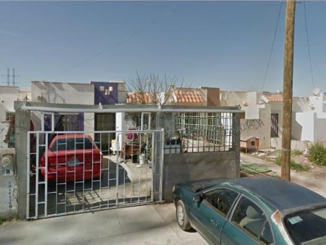Casa en venta en Los Arcos, Juárez, Chihuahua