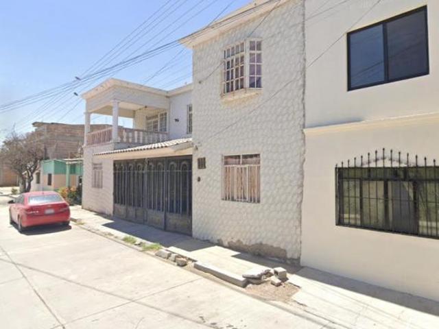 CASA EN VENTA EN LOS ARROYITOS, AGUASCALIENTES. *RECUPERACIÓN BANCARIA