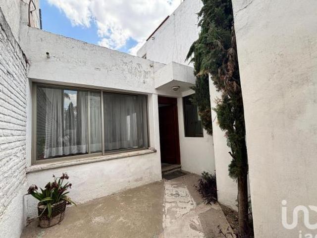 CASA EN VENTA EN LOS BOSQUES AGUASCALIENTES