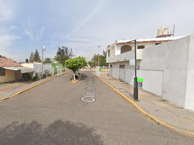 Casa en venta en Los Ciruelos, Tlajomulco de Zúñiga, Jalisco