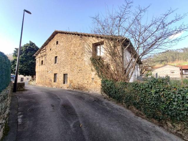 Casa en Venta en Los Corrales de Buelna