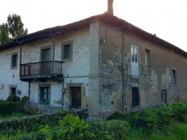 Casa en Venta en Los Corrales de Buelna