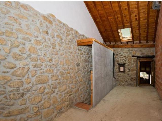 Casa en Venta en Los Corrales de Buelna, Cantabria