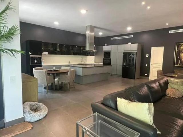 Casa en Venta en Los Cristales – Carretera Nacional