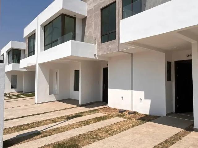 Casa en venta en Los Héroes Chalco, Chalco, México