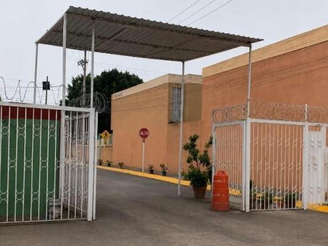 CASA EN VENTA EN LOS HEROES TECAMÁC 4